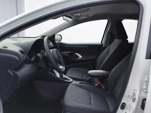 Toyota Yaris 1.5 VVT-i HSD Comfort