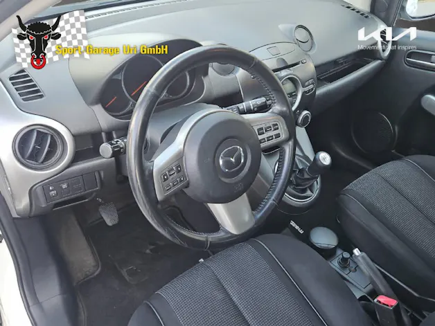 MAZDA 2 1.5 MZR Sport