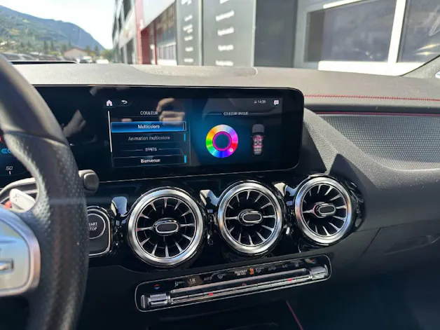 MERCEDES-BENZ EQA 250 AMG Line (CH)