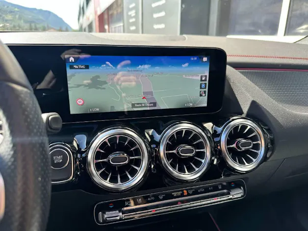 MERCEDES-BENZ EQA 250 AMG Line (CH)