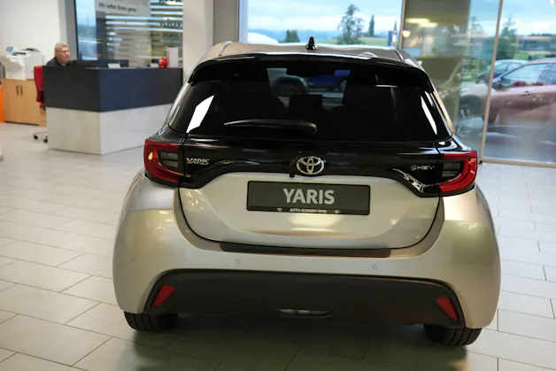 Toyota Yaris 1.5 VVT-i HSD Trend