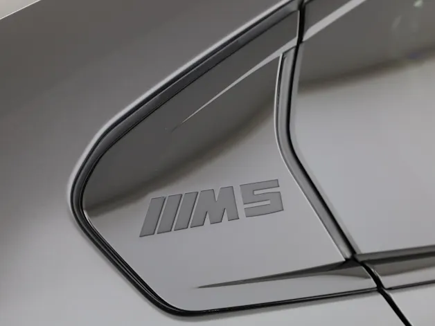 BMW M5 Limousine