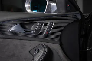 AUDI RS6 Avant 4.0 V8 TFSI Performance