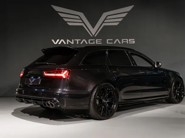 AUDI RS6 Avant 4.0 V8 TFSI Performance