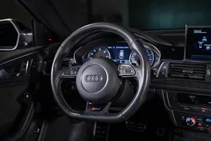 AUDI RS6 Avant 4.0 V8 TFSI Performance