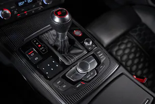 AUDI RS6 Avant 4.0 V8 TFSI Performance