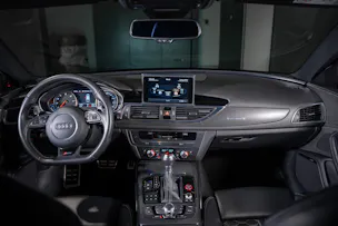 AUDI RS6 Avant 4.0 V8 TFSI Performance