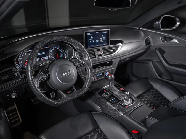 AUDI RS6 Avant 4.0 V8 TFSI Performance