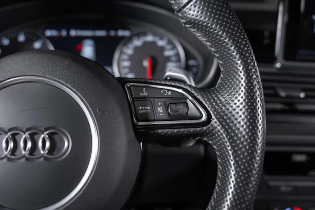 AUDI RS6 Avant 4.0 V8 TFSI Performance