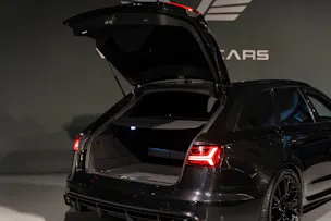 AUDI RS6 Avant 4.0 V8 TFSI Performance