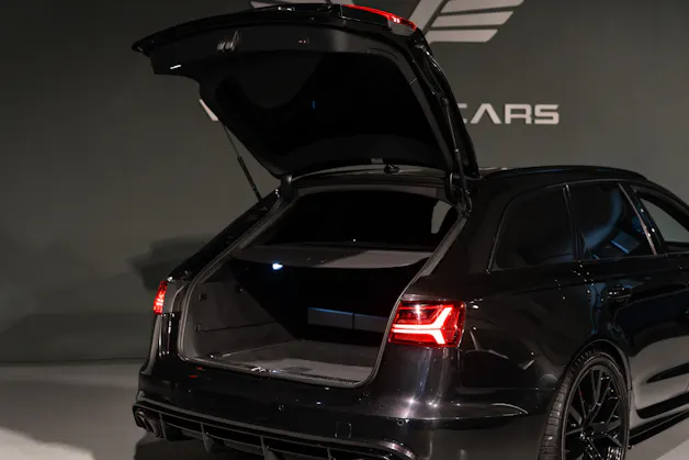 AUDI RS6 Avant 4.0 V8 TFSI Performance