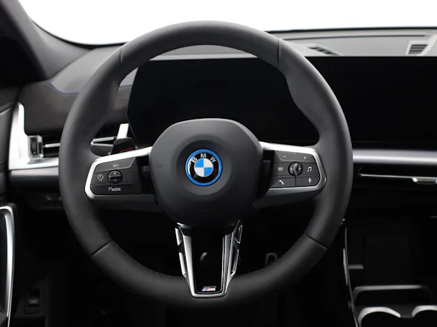 BMW iX2 xDrive30