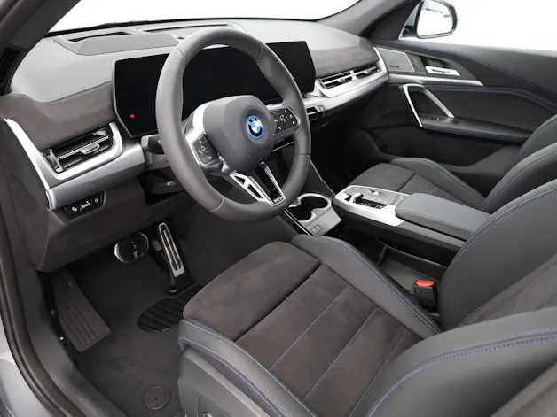 BMW iX2 xDrive30