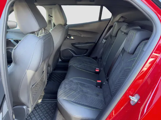 PEUGEOT 2008 1.2 PureTech 130 GT
