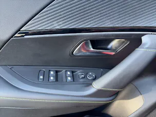 PEUGEOT 2008 1.2 PureTech 130 GT