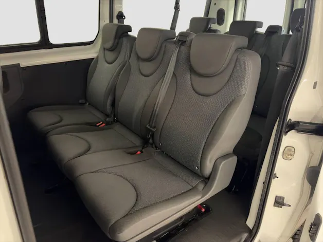 PEUGEOT Expert Tepee L1 2.0 HDI 136 PS Confort 9P