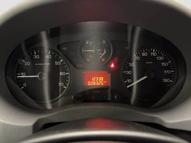 PEUGEOT Expert Tepee L1 2.0 HDI 136 PS Confort 9P