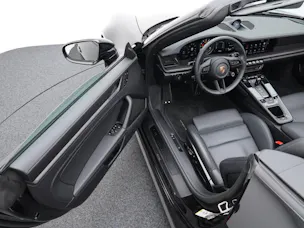 PORSCHE 911 Carrera 4 GTS Cabriolet