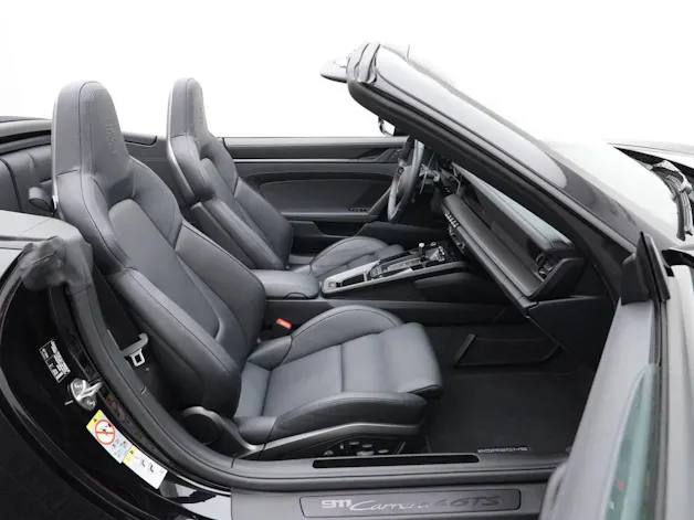 PORSCHE 911 Carrera 4 GTS Cabriolet
