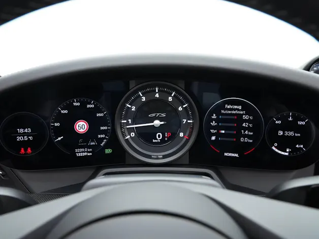 PORSCHE 911 Carrera 4 GTS Cabriolet