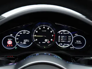 PORSCHE Cayenne E-Hybrid Platinum Edition