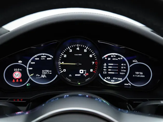 PORSCHE Cayenne E-Hybrid Platinum Edition
