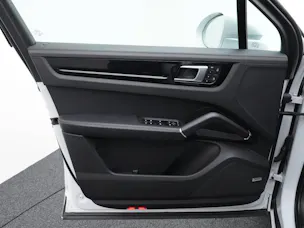PORSCHE Cayenne E-Hybrid Platinum Edition