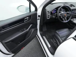 PORSCHE Cayenne E-Hybrid Platinum Edition