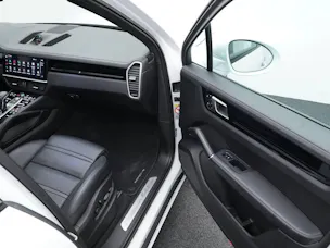 PORSCHE Cayenne E-Hybrid Platinum Edition