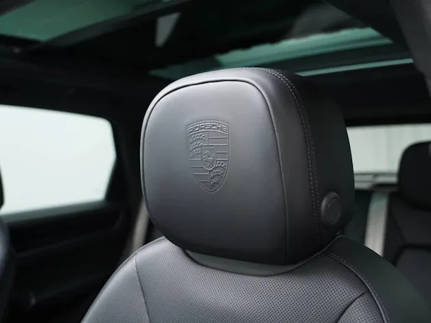 PORSCHE Cayenne E-Hybrid Platinum Edition