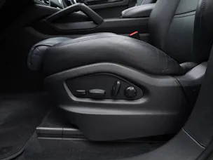 PORSCHE Cayenne E-Hybrid Platinum Edition