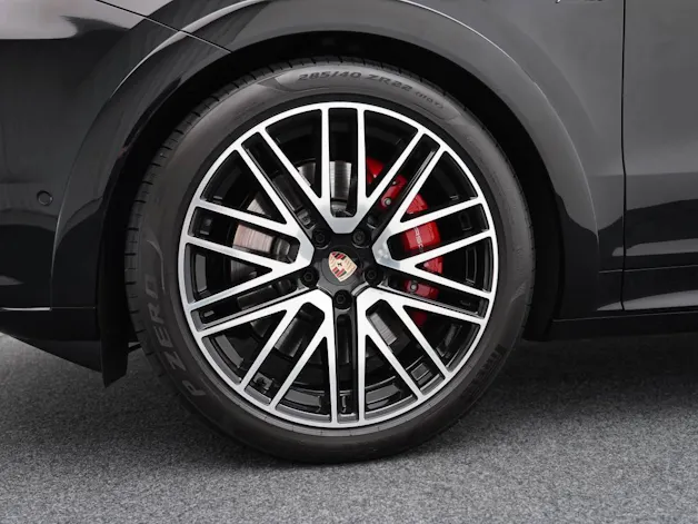 PORSCHE Cayenne S E-Hybrid Black Edition