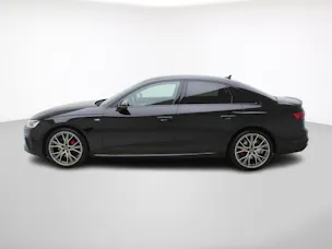 AUDI A4 40 TFSI S line S-Tronic