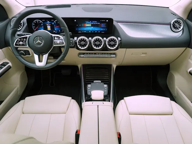 MERCEDES-BENZ GLA-Klasse GLA 220 d Progressive 4matic