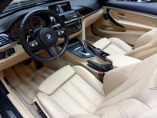 BMW 4er Reihe F33 Cabrio 420i Sport-Line