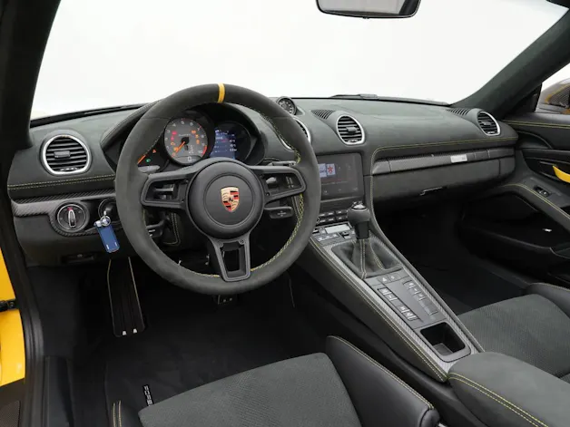 PORSCHE 718 Spyder RS