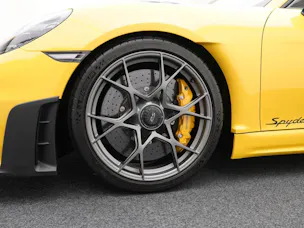 PORSCHE 718 Spyder RS
