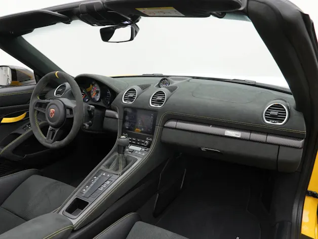 PORSCHE 718 Spyder RS