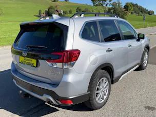 Subaru Forester Station 2.0i e-Boxer Swiss Plus