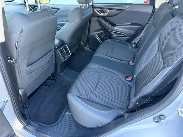 Subaru Forester Station 2.0i e-Boxer Swiss Plus