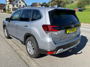 Subaru Forester Station 2.0i e-Boxer Swiss Plus