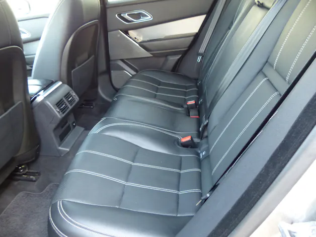 Land Rover Range Rover Velar R-Dynamic P 300 SE Automatic