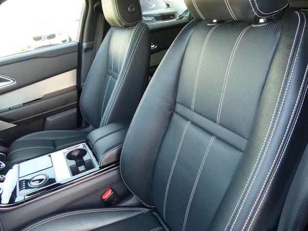 Land Rover Range Rover Velar R-Dynamic P 300 SE Automatic