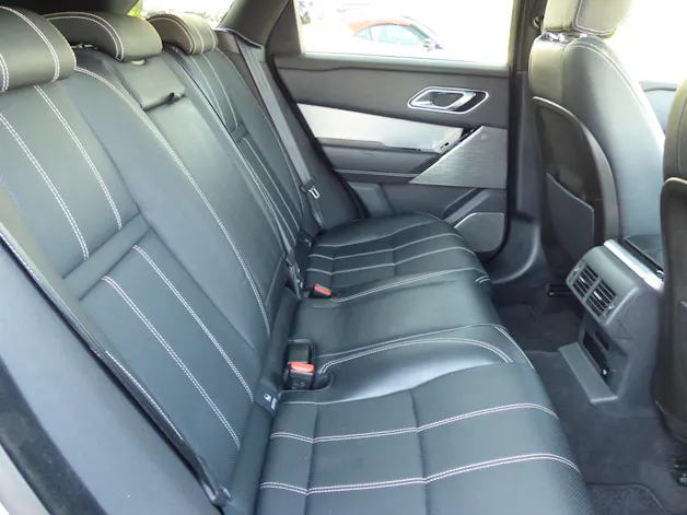 Land Rover Range Rover Velar R-Dynamic P 300 SE Automatic