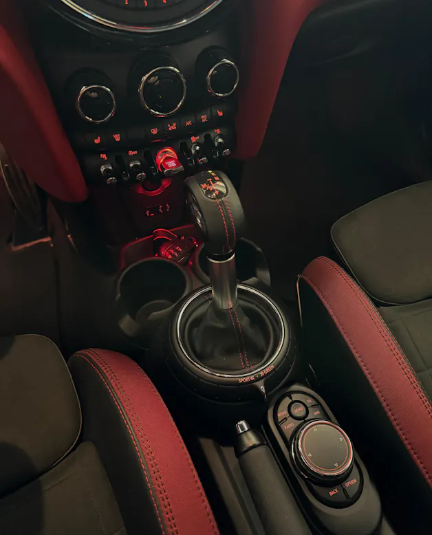 MINI Cooper John Cooper Works Steptronic