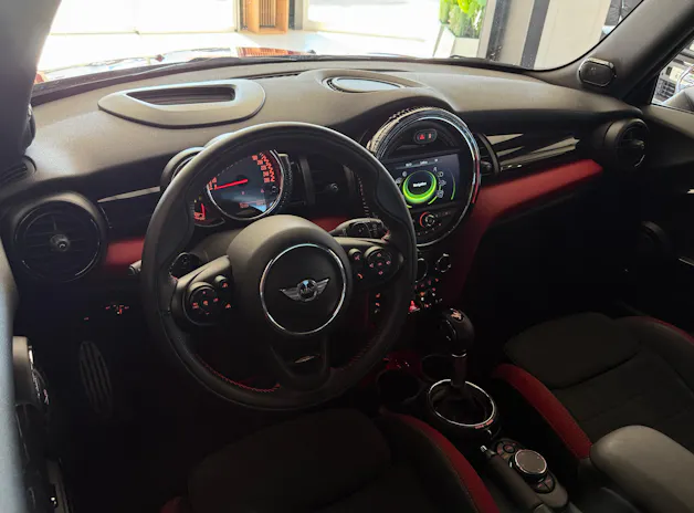 MINI Cooper John Cooper Works Steptronic