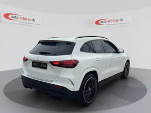 MERCEDES-BENZ GLA 200 d AMG Line Night 8G-DCT