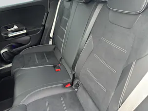 MERCEDES-BENZ GLA 200 d AMG Line Night 8G-DCT