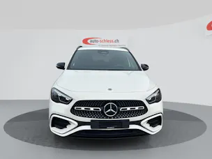 MERCEDES-BENZ GLA 200 d AMG Line Night 8G-DCT