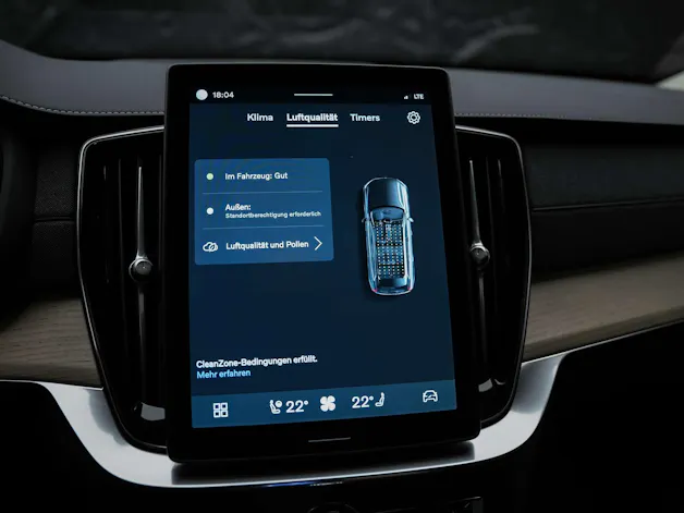 VOLVO XC90 T8 eAWD PluginHybrid Plus Bright Geartronic *7 Sitzer*Facelift*Panorama*Lenkradheizung*Harman/Kardon*